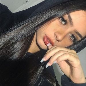 Meet your Posher, Hailey